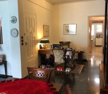Kypseli House | Spacious Double room in the Center of Athens