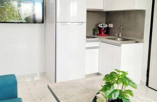 Nea Propontida Apartment | Spacious King Suite with Balcony, Sea Views & Infinity Pool