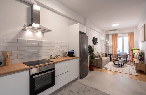 Pangrati Apartment | Spacious | Modern 2BR Near Kalimarmaro | Pagkrati