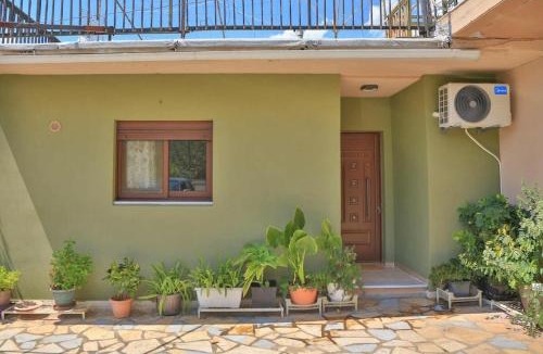 Pogoni Apartment | Spacious Modern Home in Kalpaki