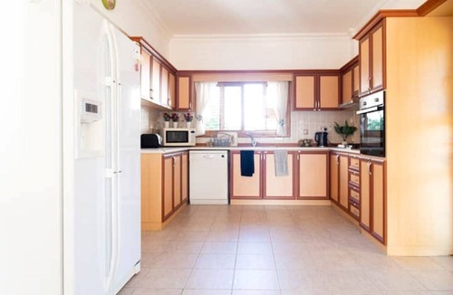Trikomo Villa | Spacious Quiet Family Villa With Panoramic Views. 1 min to Waterpark & Beach