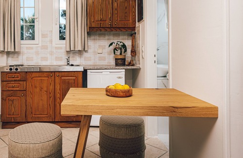 Laganas House | Spiros Family Apts