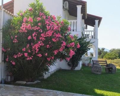 Agios Stefanos Avliotes Apartment | spiros maria studios