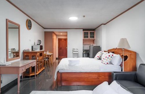 Ratchadaphisek Apartment | srivaramansion 1 by cream