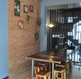 Dusit House | Sriyanar Place