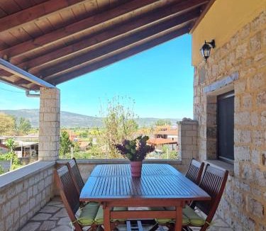 Kato Lapsista Ski Chalet | St George Stonehouse Ioannina