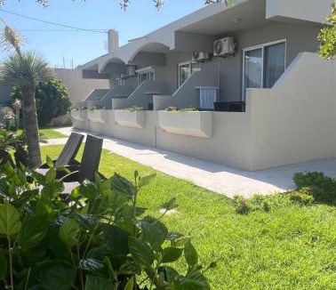Petaloudes Apartment | Stacy's Studios