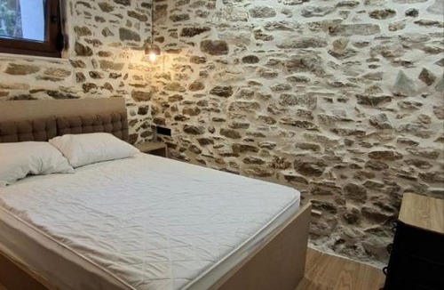 Prinos Apartment | Stamatis & Stamatia stone house