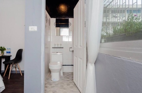 Wat Ratchabophit Hotel | Standard Double Room near grand palace