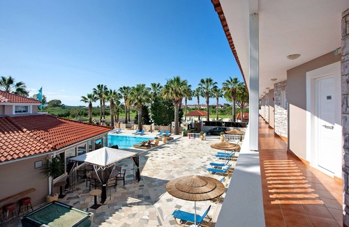 Agrilia Apartment | Standard Studio "Paradise Zante Standard Studio 4" with Shared Pool & Wi-Fi