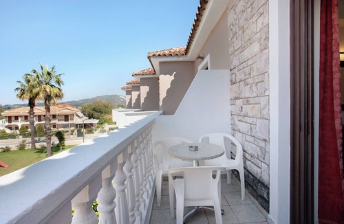 Agrilia Apartment | Standard Studio "Paradise Zante Standard Studio 1" with Shared Pool & Wi-Fi