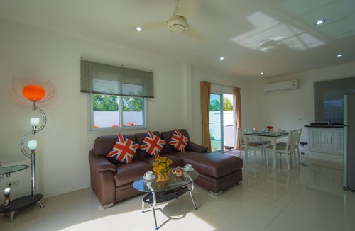 Chalong Villa | Star Private Pool Villa Peaceful 2 Br Tropical Hill