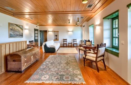 Vitsa Hostel | Starry Land