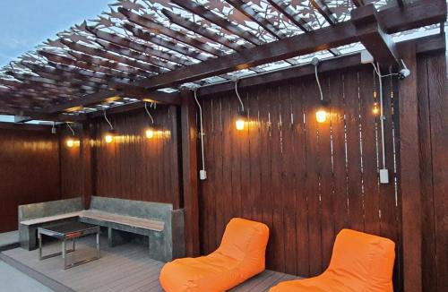 Khlong San Hostel | Station8 Hostel