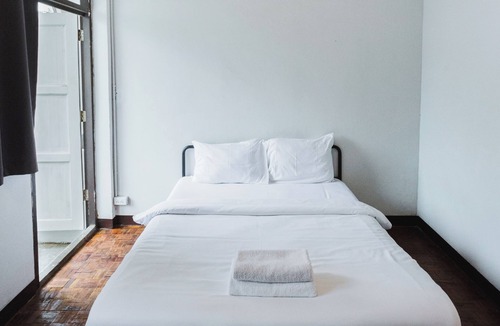 Huay Kaew Hotel | Stay On Maya