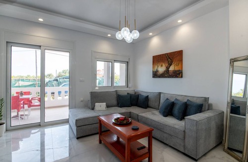 Tavronitis House | Stella's House near the Sea in Tavronitis