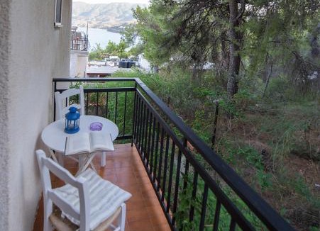 Poros Apartment | Stella Studios