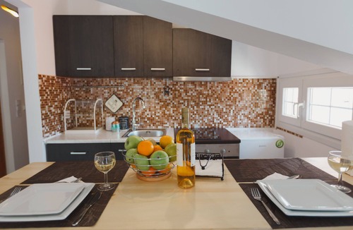 Poros House | Stellatos House