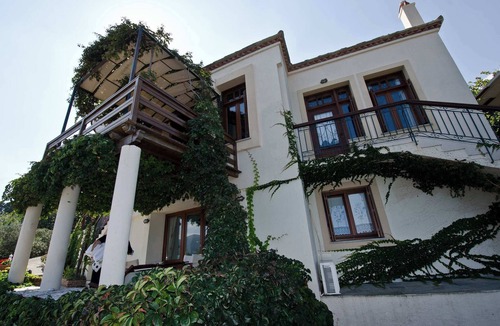 Skopelos Apartment | Stolios Skopelos - Terpsichore Split Level Nest