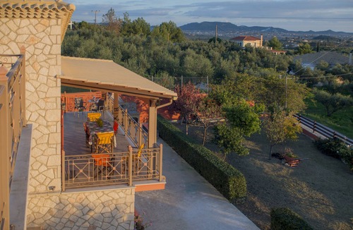 Lagopodo Villa | Stone-Built Traditional Villa