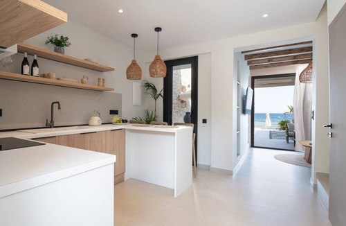 Psakoudia House | Strovilla Gaia 4 Luxury Private Beachfront Villas