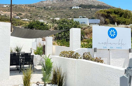 Paros Apartment | Studio 'Aeolian Blu 3' with Sea View, Wi-Fi and Air Conditioning