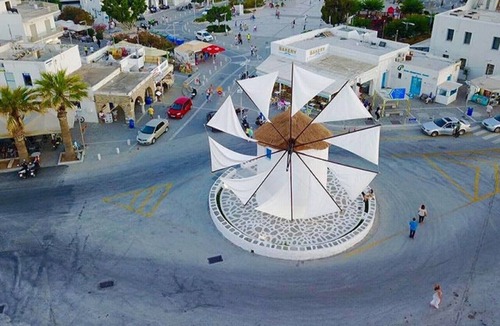 Parikia Apartment | Studio Apartment 'Livadia Seaside Studios 11' with Shared Terrace, Wi-Fi and Air Conditioning
