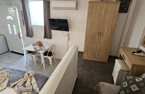 Perissa Apartment | Studio Apartment 'Pleasure View 3' with Mountain View, Wi-Fi, and Air Conditioning