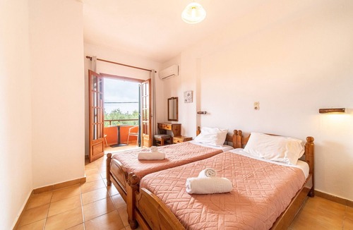 Paleokastritsa Apartment | Studio "Arianna Studio Ground Floor 1" with Sea View, Shared Pool & Wi-Fi