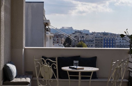Mousio Apartment | Stunning-Classical Penthouse