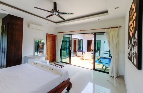 Ban Saiyuan Villa | Stunning Villa with 2BR Pool, few minutes drive to Naiharn Beach