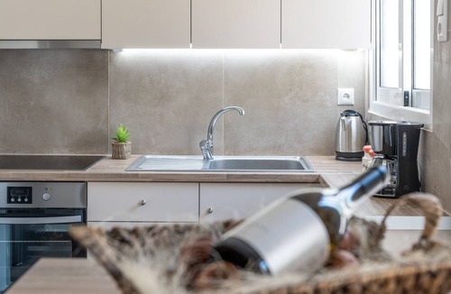 Heraklion Apartment | Stylish Central Renovated Apartment