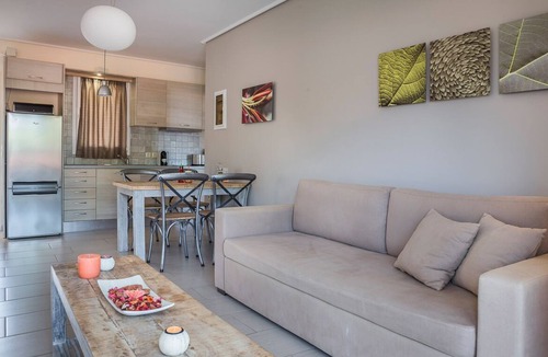 Karavomylos Apartment | Suite Tangerine - Meliti