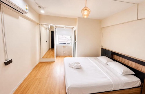 Ratchadaphisek Hotel | Sukhum Ratchada Sutthisan