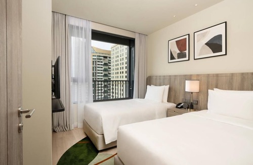 Bangkok Central Business District Condo | Sukhumvit 24/2 BR/Breakfast/Monthly