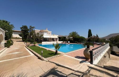 Lagonissi Villa | Summer villa Levon