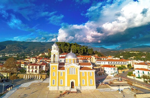 Diasella Boat Rental | Sun-Kissed Sailing Adventure in Kalamata, Peloponeso