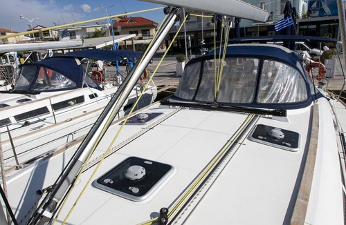 Keramoti Boat Rental | Sun-Kissed Sailing Adventure in Egeo Norte - Islas Griegas