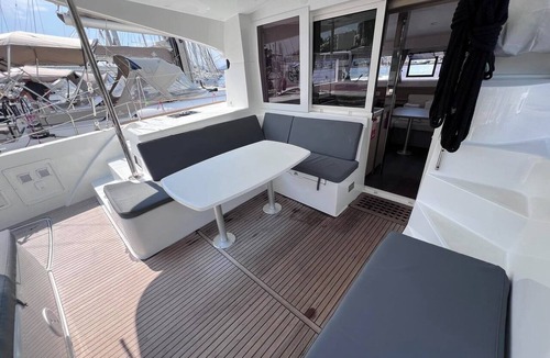 Loutraki Boat Rental | Sun-Kissed Sailing Adventure in the Stunning Sporades Islands