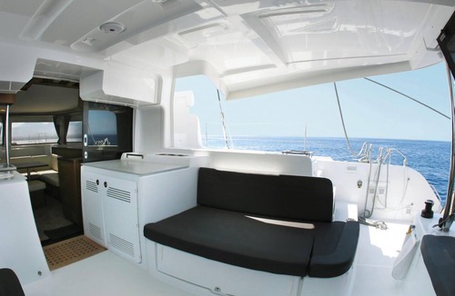 Pasalimani Boat Rental | Sun-Kissed Sailing Adventure in Islas Sarónicas