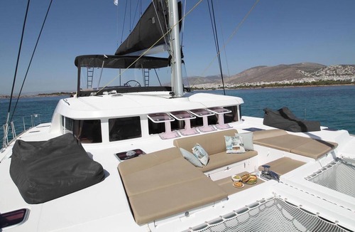 Alimos Boat Rental | Sun-Kissed Sailing Adventure in Islas Sarónicas