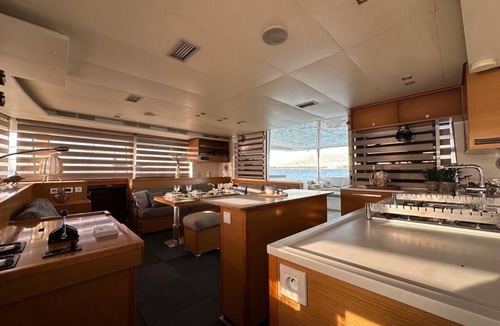 Alimos Boat Rental | Sun-Kissed Sailing Adventure in Islas Sarónicas