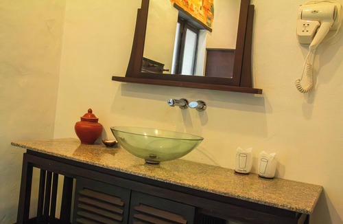 Nong Pa Khrang Hotel | Sunday Rainforest Chiangmai Hotel