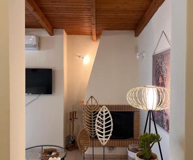 Kaisariani Apartment | Sunny Athens