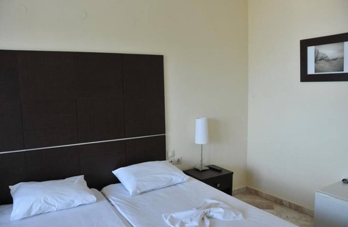 Skala Rachoniou Hotel | Sunrise Beach