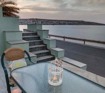 Sitia Apartment | Sunrise Beachfront Apartment
