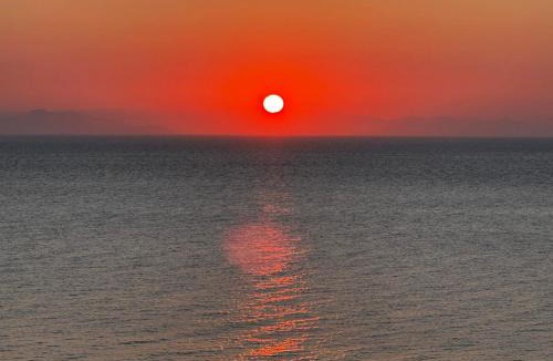 Eleios-Pronnoi Apartment | Sunrise