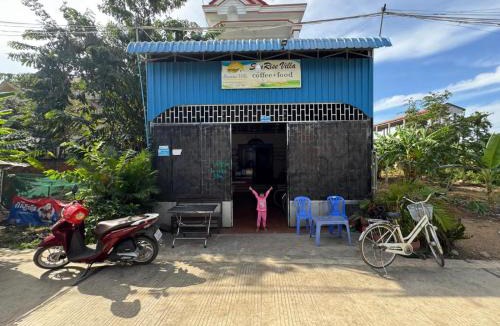 Kampong Cham Bed & Breakfast | SunRise Villa