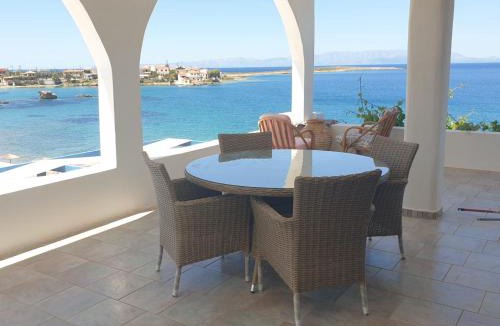Archangelos House | Sunset Holiday House