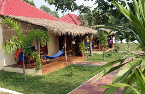 Mittakpheap House | Sunset Lounge